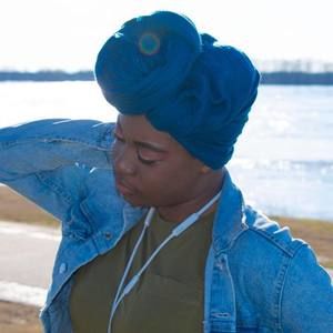 Meet your Posher, Marisa